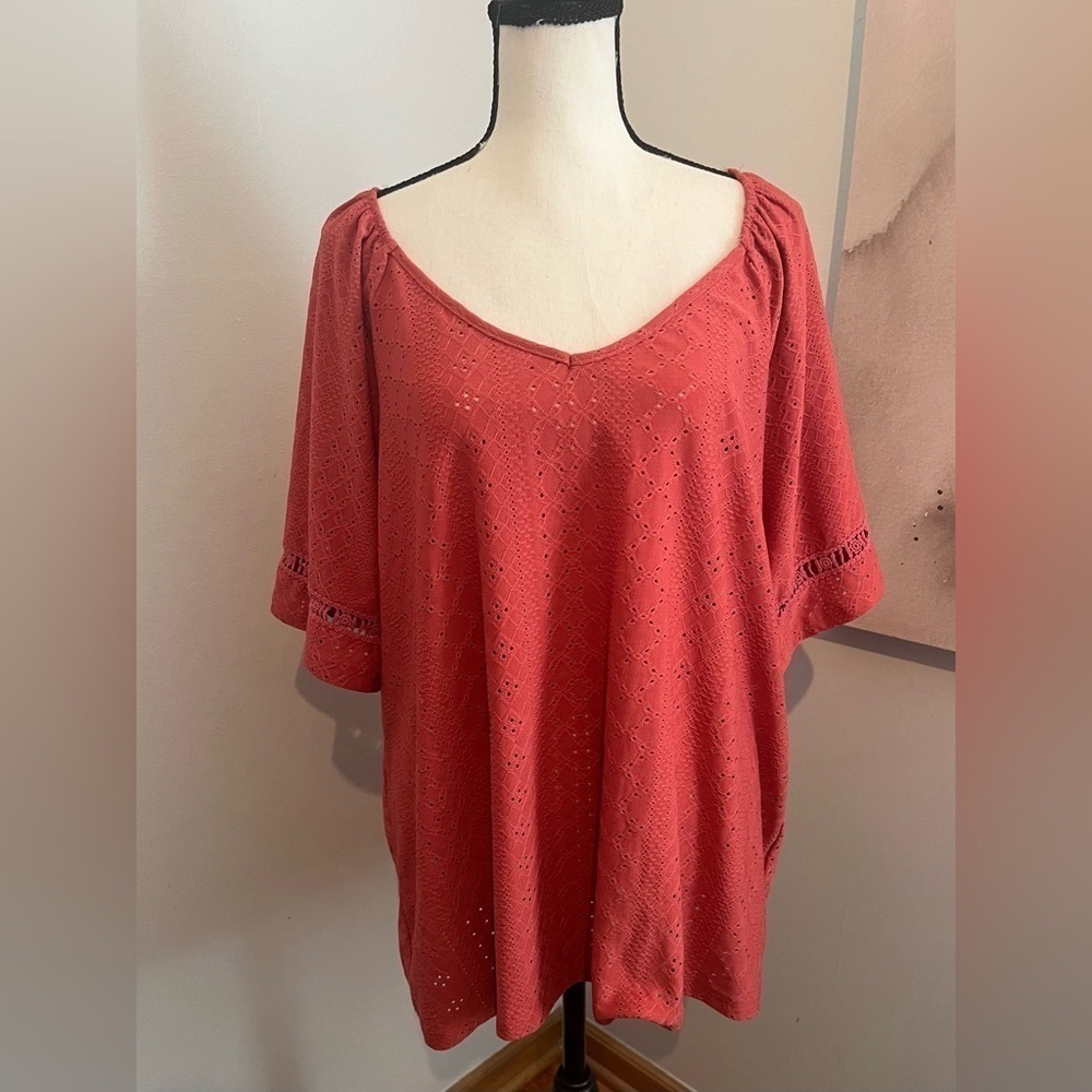Misia Curvy Plus 2X Women’s Coral Blouse with Cutout Design EUC